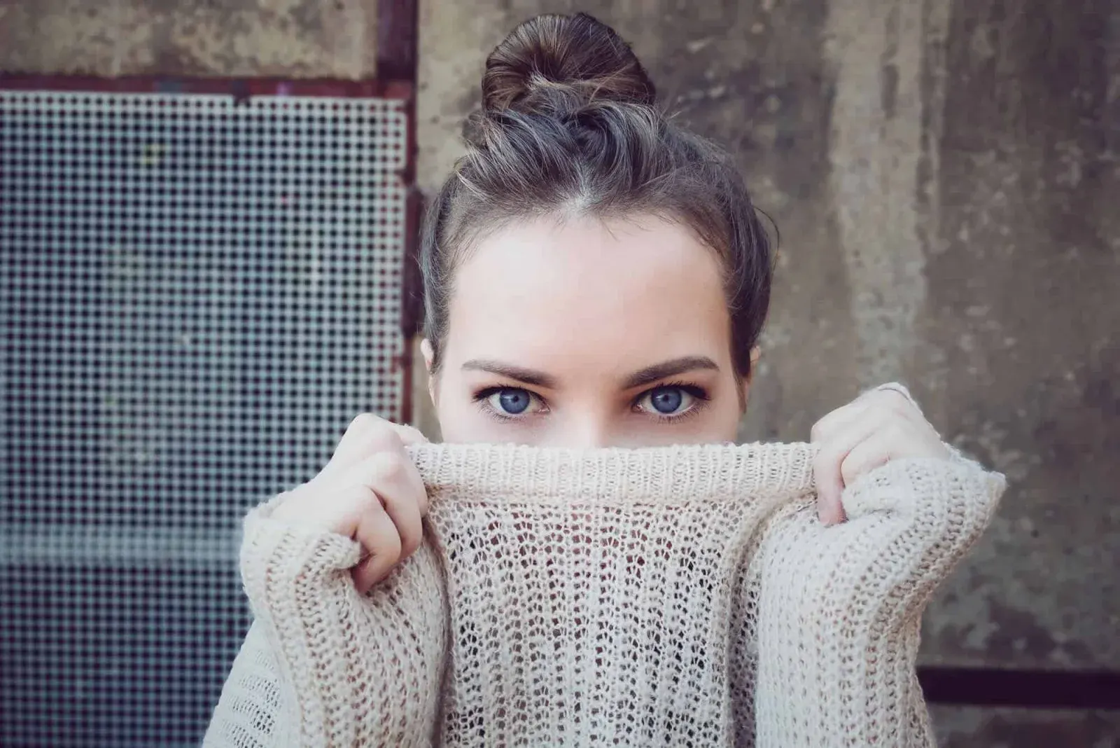 How to Get Rid of Eye Bags: Micro-Needling Around Eyes